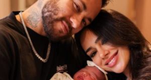 Bruna Biancardi e Neymar apresentam Mavie, sua primeira filhaMavie nasceu nesta sexta-feira em uma maternidade da Zona Sul de São Paulo. Bruna Biancardi e Neymar apresentam Mavie, sua primeira filha