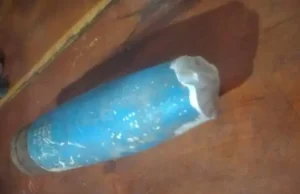 Em Novo Airão, criança encontra artefato explosivo enquanto brincava em praia Em Novo Airão, criança encontra artefato explosivo enquanto brincava em praia