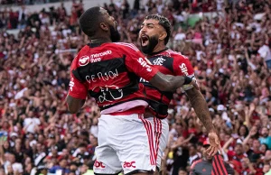 Flamengo vence Vasco no Maracanã e assume a vice-liderançaCom a derrota, vascaínos seguem na zona de rebaixamento. Flamengo vence Vasco no Maracanã e assume a vice-liderança