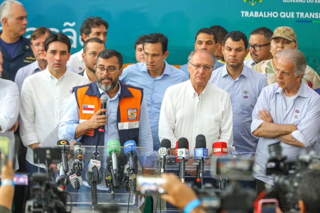 Governo do Amazonas atua desde o início do ano combatendo queimadas e desmatamento ilegais