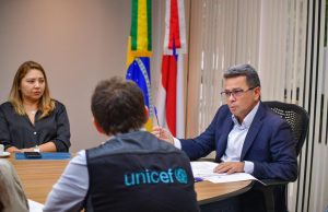 Governo do Amazonas e Unicef estudam medidas para conter impactos das mudanças climáticas na saúde de criançasVice-governador Tadeu de Souza abre diálogo com fundo internacional para parcerias voltadas à seca e cheia dos rios em 2024. Governo do Amazonas e Unicef estudam medidas para conter impactos das mudanças climáticas na saúde de crianças