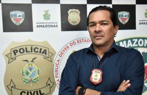 Homem com mandados de prisão em aberto é preso enquanto registrava BO no 30º DIPO homem foi até a unidade policial para denunciar o irmão. Homem com mandados de prisão em aberto é preso enquanto registrava BO no 30º DIP