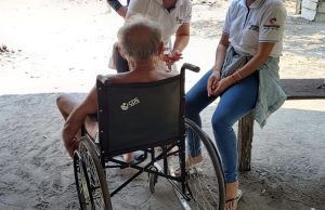 Idoso cadeirante é resgatado de comunidade ribeirinha em ItapirangaA ação foi desencadeada após denúncia de maus-tratos feita por meio do Disque Direitos Humanos. Idoso cadeirante é resgatado de comunidade ribeirinha em Itapiranga