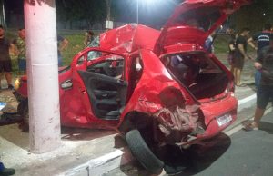 Motorista de aplicativo morre em acidente grave em ManausOs passageiros foram socorridos pelo Serviço de Atendimento Móvel de Urgência (SAMU). Motorista de aplicativo morre em acidente grave em Manaus