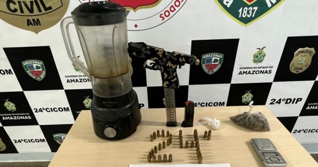 Policiais civis prendem homem com drogas, arma e munições em Manaus Policiais civis prendem homem com drogas, arma e munições em Manaus