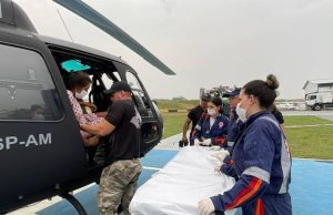 SSP-AM resgata grávida em comunidade isolada pela estiagemO resgate ocorreu na comunidade Santa Isabel, distante 102 quilômetros de Manaus. SSP-AM resgata grávida em comunidade isolada pela estiagem