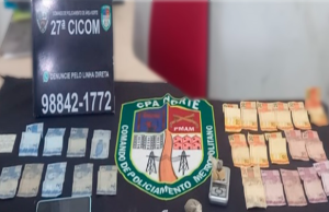 Três homens são presos por tráfico de drogas em Manaus Os militares receberam denúncias anônimas. Três homens são presos por tráfico de drogas em Manaus