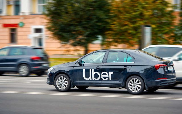 Uber exclui 44 modelos de carro de suas categorias premium