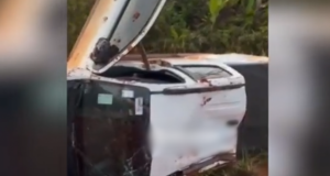 Vereador de Porto Velho escapa ileso de acidente de carro na BR-319o carro do parlamentar derrapou e capotou na rodovia. Vereador de Porto Velho escapa ileso de acidente de carro na BR-319