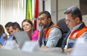 Wilson Lima anuncia antecipação do Auxílio Estadual e anistia a produtores com empréstimos na AfeamProjeto de Lei que beneficiará produtores com prejuízos por conta da estiagem será encaminhado para a Aleam. Wilson Lima anuncia antecipação do Auxílio Estadual e anistia a produtores com empréstimos na Afeam