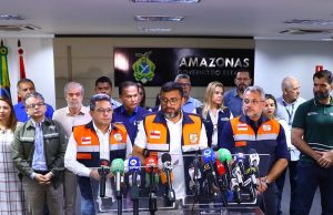 Wilson Lima anuncia redução em focos de calor após reforço de efetivo e ações na região metropolitana de ManausGovernador fez balanço de ações durante reunião do Comitê de enfrentamento à Estiagem e anunciou encontro com vice-presidente Alckmin nesta quarta. Wilson Lima anuncia redução em focos de calor após reforço de efetivo e ações na região metropolitana de Manaus