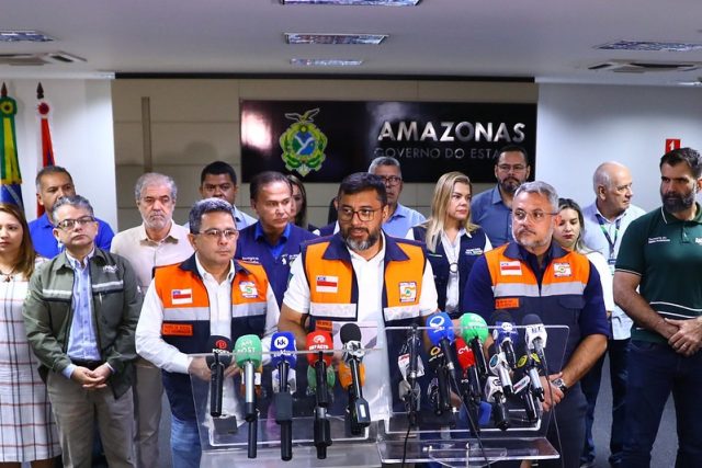 Wilson Lima anuncia redução em focos de calor após reforço de efetivo e ações na região metropolitana de Manaus Wilson Lima anuncia redução em focos de calor após reforço de efetivo e ações na região metropolitana de Manaus