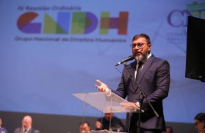 Wilson Lima assina Pacto pela Consciência Vacinal e destaca desafios para distribuição de imunizantes no AMObjetivo do pacto é conscientizar a população sobre a importância da vacinação para a prevenção de doenças. Wilson Lima assina Pacto pela Consciência Vacinal e destaca desafios para distribuição de imunizantes no AM