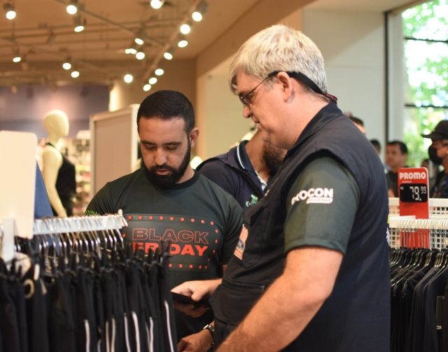 Black Friday Procon-AM orienta consumidores a evitar fraudes e falsas promoções Black Friday: Procon-AM orienta consumidores a evitar fraudes e falsas promoções