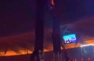 Em Manaus, bombeiro militar cai de estrutura ao tentar apagar fogo em festa Em Manaus, bombeiro militar cai de estrutura ao tentar apagar fogo em festa