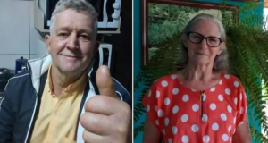 Casal de idosos mortos em SC pode ter sido assassinado pelo filho por questões patrimoniais Idosos tiveram contas movimentadas enquanto estavam desaparecidos. Casal de idosos morto em SC pode ter sido assassinado pelo filho por questões patrimoniais