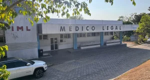 Homem é morto a facadas durante discussão em restaurante de ManausO crime ocorreu na avenida Dom Pedro, zona Centro-Sul de Manaus. Homem é morto a facadas durante discussão em restaurante de Manaus