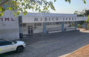 Homem é morto a facadas durante discussão em restaurante de ManausO crime ocorreu na avenida Dom Pedro, zona Centro-Sul de Manaus. Homem é morto a facadas durante discussão em restaurante de Manaus