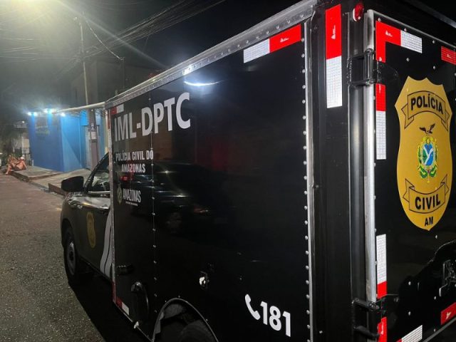 Homem é morto a facadas em invasão a casa no Novo Aleixo Homem é morto a facadas em invasão a casa no Novo Aleixo