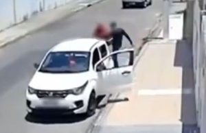 Idoso é agredido por motorista de aplicativo após pagar corrida duas vezesDe acordo com as informações, o passageiro fez o pagamento da corrida por meio de uma transferência PIX. Idoso é agredido por motorista de aplicativo após pagar corrida duas vezes