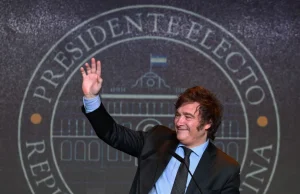 Javier Milei é eleito presidente da Argentina com ampla maioriaO resultado foi visto como uma rejeição à atual situação política e econômica da Argentina. Javier Milei é eleito presidente da Argentina com ampla maioria