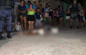Jovem é executado a tiros em frente de casa na zona oeste de ManausHomem foi abordado por criminosos em moto e morto com vários disparos. Jovem é executado a tiros em frente de casa na zona oeste de Manaus