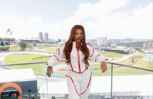 Ludmilla se manifesta após críticas por performance do Hino Nacional no GP do BrasilA cantora usou as redes sociais para se manifestar após ser criticada por sua performance. Ludmilla se manifesta após críticas por performance do Hino Nacional no GP do Brasil