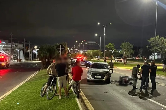 Motociclista morre no dia do aniversário ao colidir com carro na contramão