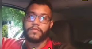 Motorista de aplicativo é vítima de tentativa de estelionato em ManausA passageira, uma travesti, não pagou a corrida e tentou se esquivar; VEJA O VÍDEO Motorista de aplicativo é vítima de tentativa de estelionato em Manaus
