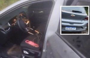 Mulher é encontrada morta com marcas de tiros dentro de carro abandonado na Estrada de Novo AirãoDe acordo com informações da Polícia Militar, o corpo da mulher foi encontrado por motoristas que passavam pela área. Mulher é encontrada morta com marcas de tiros dentro de carro abandonado na Estrada de Novo Airão