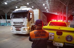 Operação Estiagem: Governo do Amazonas envia ajuda humanitária para os 61 municípios do interior do estadoEm menos de 30 dias, mais de 1.500 toneladas de alimentos e água potável foram destinadas às comunidades ribeirinhas. Operação Estiagem: Governo do Amazonas envia ajuda humanitária para os 61 municípios do interior do estado