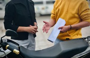 PC-AM alerta para o golpe do falso intermediário em compra de veículosAtenção aos detalhes pode evitar cair na fraude. PC-AM alerta para o golpe do falso intermediário em compra de veículos