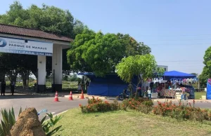 Prefeitura reforça linhas de ônibus para o feriado de FinadosOs veículos irão operar com cartaz no para-brisa, informando por quais cemitérios transitam. Prefeitura reforça linhas de ônibus para o feriado de Finados