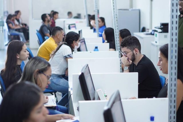 Sine Amazonas oferece 125 vagas de emprego nesta segunda-feira