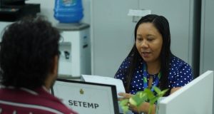 Sine Amazonas divulga 73 vagas de emprego para segunda-feiraNo ato do cadastro, é necessário apresentar comprovante de vacinação (Covid-19), currículo e documentos pessoais. Sine Amazonas divulga 73 vagas de emprego para segunda-feira
