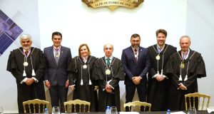 Wilson Lima destaca avanços na transparência e gestão dos recursos, com economia de R$ 21 milhões Os avanços foram apresentados durante a cerimônia do TCE-AM, que homenageou o governador e outras 13 pessoas Wilson Lima destaca avanços na transparência e gestão dos recursos, com economia de R$ 21 milhões