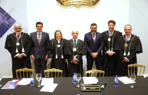 Wilson Lima destaca avanços na transparência e gestão dos recursos, com economia de R$ 21 milhões Os avanços foram apresentados durante a cerimônia do TCE-AM, que homenageou o governador e outras 13 pessoas Wilson Lima destaca avanços na transparência e gestão dos recursos, com economia de R$ 21 milhões