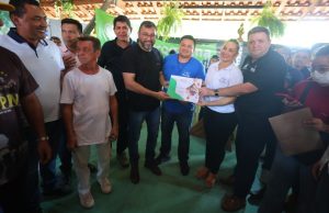 Wilson Lima prestigia 37ª Expopin e entrega Cartões do Produtor Primário Evento conta com apoio do Governo do Amazonas, por meio da Sepror para a realização da exposição. Wilson Lima prestigia 37ª Expopin e entrega Cartões do Produtor Primário