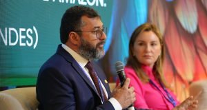 COP 28: Wilson Lima destaca aportes de R$ 1,2 bi do Estado em serviços ambientais e diz que é preciso reconhecimento internacionalNo segundo dia na COP 28, governador lançou o ‘Amazonas 2030’ e encontrou com representantes de instituições financeiras e potenciais investidores. COP 28: Wilson Lima destaca aportes de R$ 1,2 bi do Estado em serviços ambientais e diz que é preciso reconhecimento internacional