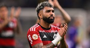 Corinthians quer tirar Gabigol do Flamengo, mas negócio é complexoO Timão tem o aval do Flamengo para negociar diretamente com o estafe de Gabigol. Corinthians quer tirar Gabigol do Flamengo, mas negócio é complexo