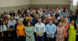 Detran Amazonas empossa 80 novos servidores aprovados em concurso públicoForam empossados 43 agentes de trânsito, 28 examinadores de veículos, oito vistoriadores de veículos e um perito de acidente de trânsito. Detran Amazonas empossa 80 novos servidores aprovados em concurso público