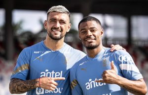 Flamengo e De La Cruz se encontram no Uruguai para fechar contratação Flamengo e De La Cruz se encontram no Uruguai para fechar contratação