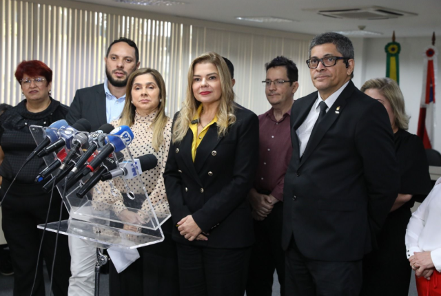 Governo do Amazonas e Prefeitura de Manaus divulgam calendário de Matrículas 2024 Governo do Amazonas e Prefeitura de Manaus divulgam calendário de Matrículas 2024