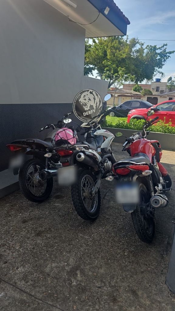 Homem é preso em flagrante após furtar três motocicletas de supermercados