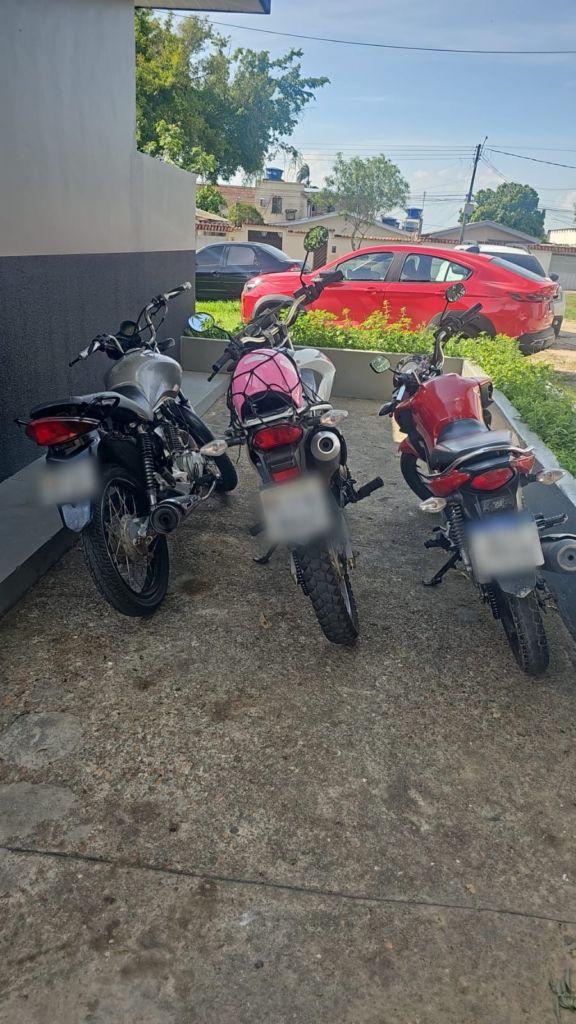 Homem é preso em flagrante após furtar três motocicletas de supermercados