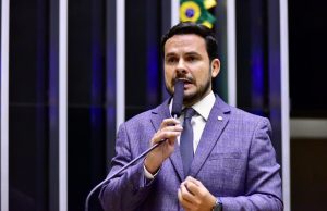 Sancionada Lei Federal do Capitão Alberto Neto que prorroga benefícios fiscais da ZFM e de áreas da Amazônia Ocidental até 2074