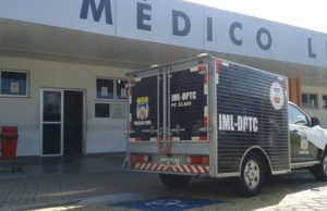 Homem é encontrado morto com tiro na cabeça e sinais de agressão em Manaus Homem é encontrado morto com tiro na cabeça e sinais de agressão em Manaus