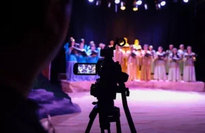 ‘Natal em Rede’ leva espetáculo natalino para a população do interior do AmazonasA ação inédita faz parte do “Mundo Encantado do Natal” e beneficia 19 localidades que contemplam as Salas de Cultura do Governo do Estado. Natal em Rede’ leva espetáculo natalino para a população do interior do Amazonas