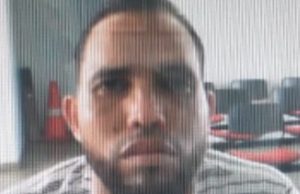 Polícia Civil procura homem suspeito de aplicar golpe do falso pix em lojistas do Centro de ManausA PC-AM solicita a quem tiver informações da localização de Jesus Gonzalez, que entre em contato com a polícia pelos números (92) 98503-8913. Polícia Civil procura homem suspeito de aplicar golpe do falso pix em lojistas do Centro de Manaus