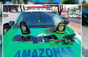 Polícia apreende 11 armas de fogo em ações na zona leste de Manaus Polícia apreende 11 armas de fogo em ações na zona leste de Manaus